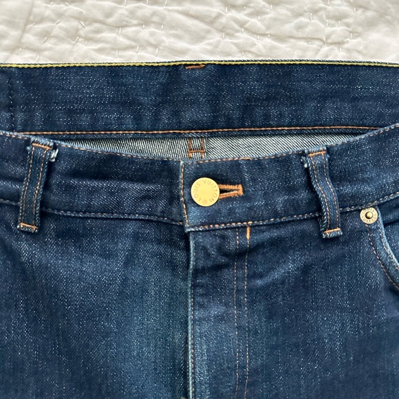 Excellent Condition LOUIS VUITTON

AUTHENTIC SLIM JEANS - Picture 3 of 6